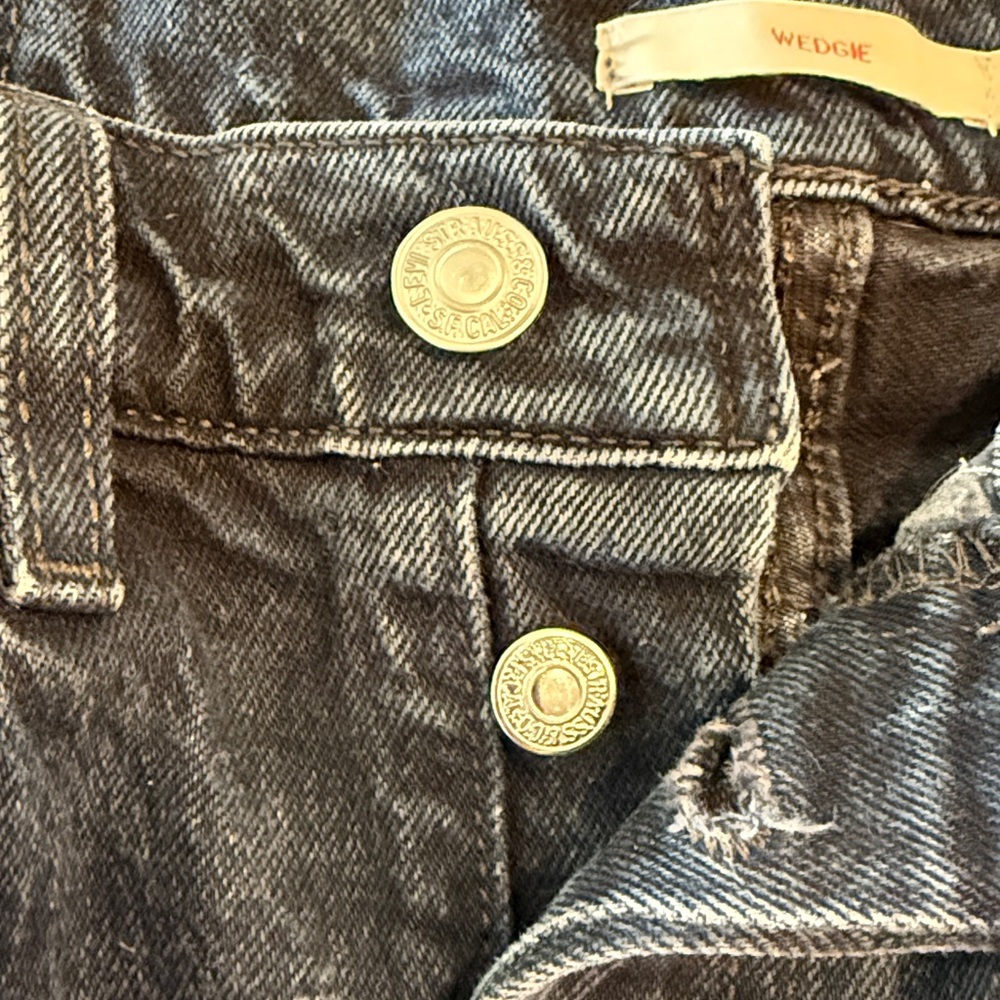Levi's High-Rise Wedgie Straight Cropped Button Fly Jeans Waist 26 - Picture 11 of 12